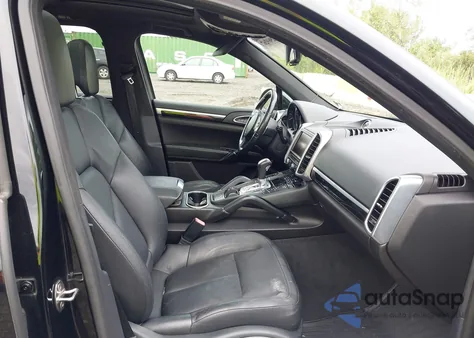 2013 Porsche Cayenne из США, поврежденный, VIN WP1AA2A24DLA08375